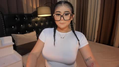 Snapshot of monstrouscockdivaontop chatting on 01-29-25, 05:13 Ruthie online show from 01-29-25, 05:13