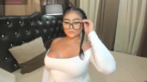 Snapshot of monstrouscockdivaontop chatting on 09-12-25, 05:57 Ruthie online show from 09-12-25, 05:57