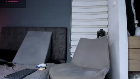 mont_777 online show from 06-12-26, 02:49
