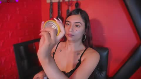 Monttserratt online show from 03-18-26, 07:28