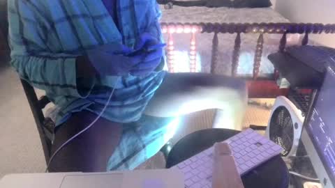 montydxxx2 online show from 06-03-26, 05:43