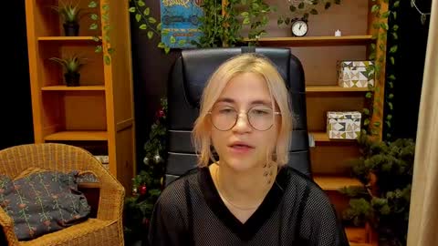 Katrin online show from 12-10-24, 03:01