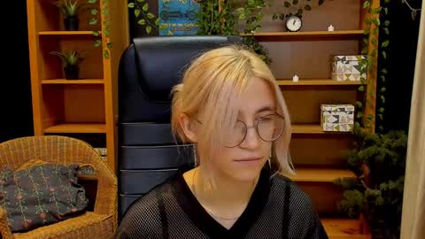 Katrin online show from 12-10-24, 06:17