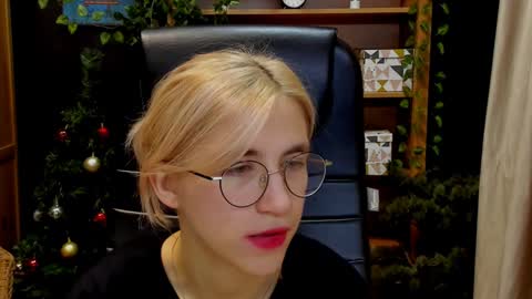 Katrin online show from 12-15-24, 04:26