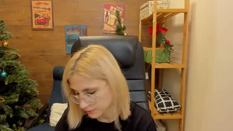 Katrin online show from 12-25-24, 04:12