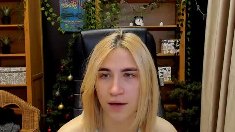 Katrin online show from 01-02-25, 03:15