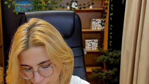 Katrin online show from 01-04-25, 04:01