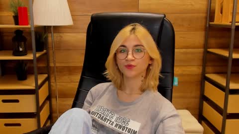 Katrin online show from 01-05-25, 04:58