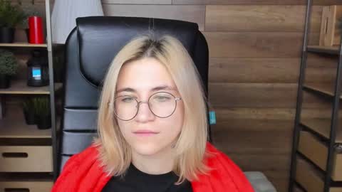 Katrin online show from 01-23-25, 04:41