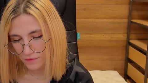 Katrin online show from 02-13-25, 12:13