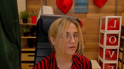 Katrin online show from 02-25-25, 04:21