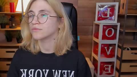 Katrin online show from 03-06-25, 08:59