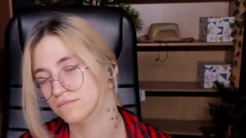 Katrin online show from 03-07-25, 07:27