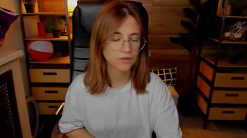 Katrin online show from 09-11-25, 03:34