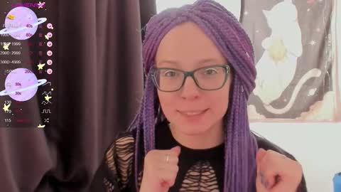 Snapshot of moon__girl chatting on 09-08-25, 02:16 Roxy online show from 09-08-25, 02:16