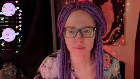 Snapshot of moon__girl chatting on 09-15-25, 07:47 Roxy online show from 09-15-25, 07:47