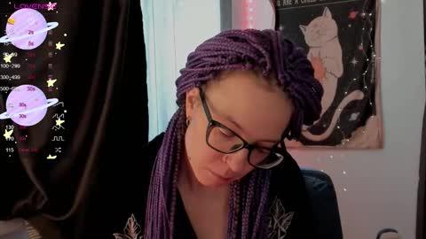 Snapshot of moon__girl chatting on 09-30-25, 09:58 Roxy online show from 09-30-25, 09:58