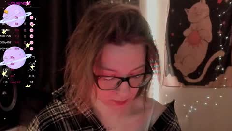 Snapshot of moon__girl chatting on 02-22-26, 06:06 Roxy online show from 02-22-26, 06:06