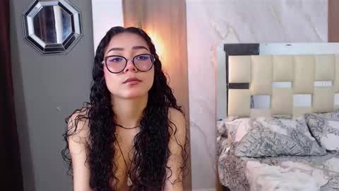 moon_and_fire_ online show from 02-07-26, 04:38