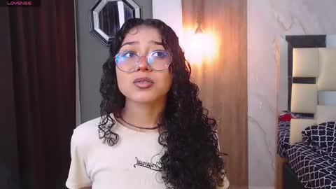 moon_and_fire_ online show from 04-14-26, 06:08