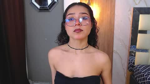 moon_and_fire_ online show from 04-19-26, 05:18