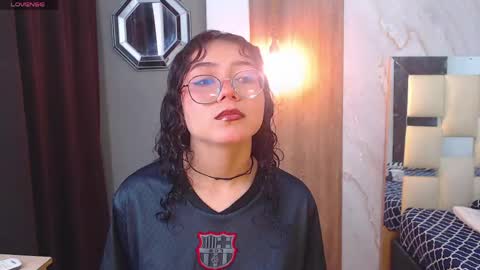 moon_and_fire_ online show from 04-20-26, 04:37