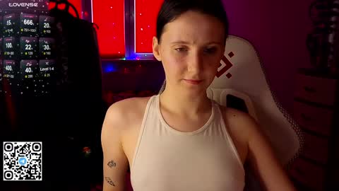 Snapshot of moon_avengers chatting on 01-31-25, 12:07 Lola online show from 01-31-25, 12:07
