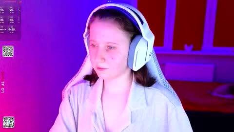 Lola online show from 02-17-26, 03:40