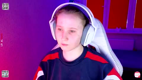 Lola online show from 03-23-26, 03:16