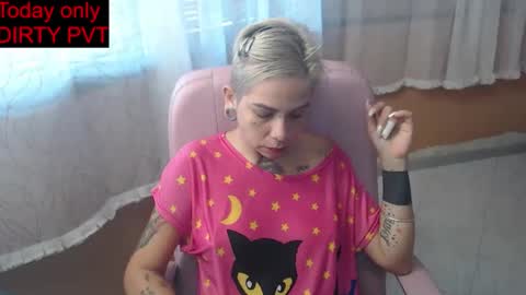Luna online show from 05-31-26, 03:19