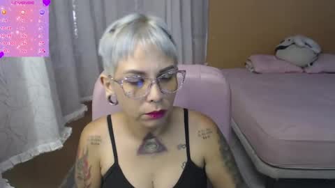 Luna online show from 06-18-26, 02:54