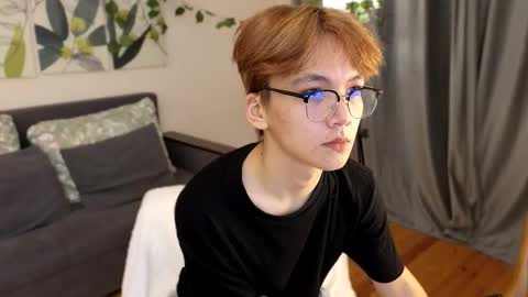 Felix and Maddy online show from 11-05-25, 07:36