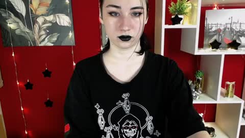 Snapshot of moon_foxy_ chatting on 12-12-24, 07:26 Diana online show from 12-12-24, 07:26