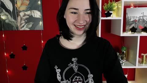 Snapshot of moon_foxy_ chatting on 12-19-24, 07:40 Diana online show from 12-19-24, 07:40