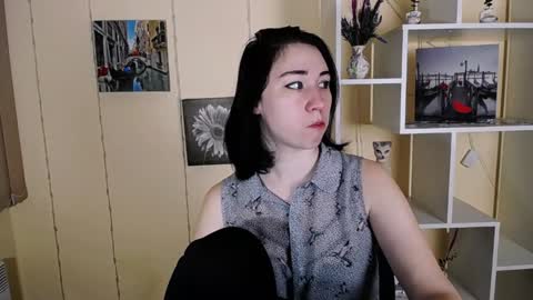 Snapshot of moon_foxy_ chatting on 01-28-25, 01:27 Diana online show from 01-28-25, 01:27