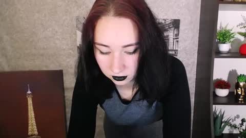 Snapshot of moon_foxy_ chatting on 10-23-25, 09:57 Diana online show from 10-23-25, 09:57