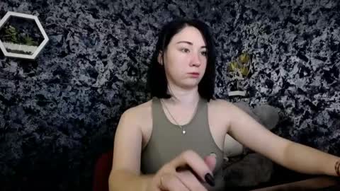 Snapshot of moon_foxy_ chatting on 04-29-26, 08:37 Diana online show from 04-29-26, 08:37