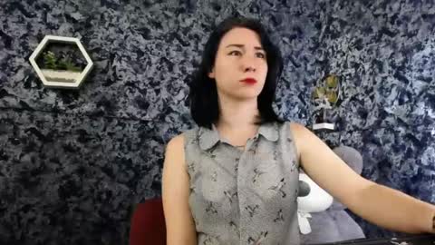 Snapshot of moon_foxy_ chatting on 06-05-26, 08:58 Diana online show from 06-05-26, 08:58