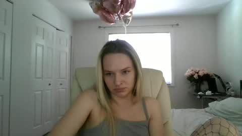 moon_light_girl online show from 05-29-26, 06:50