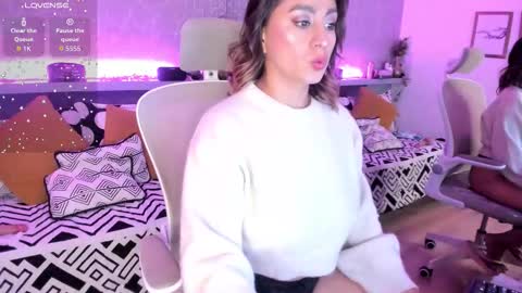 Snapshot of moon_lightt9 chatting on 12-03-25, 09:02 Sarah online show from 12-03-25, 09:02