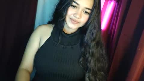 Snapshot of moon_of_desirexx chatting on 11-17-25, 09:09 Joy online show from 11-17-25, 09:09