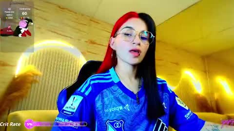 Snapshot of moon_red_r chatting on 05-26-26, 12:56 Moon online show from 05-26-26, 12:56