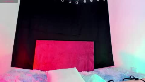 Snapshot of moon_sofii chatting on 12-16-25, 07:08 Sofii model Independent online show from 12-16-25, 07:08