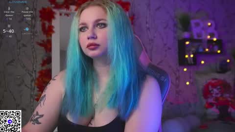 Snapshot of moon_valkyriie chatting on 09-18-25, 09:11 Emilia online show from 09-18-25, 09:11