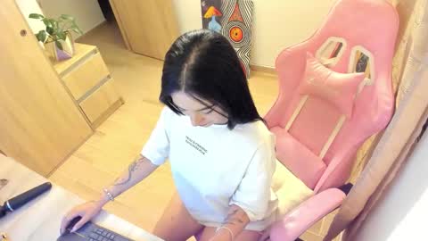 MOON online show from 12-05-25, 03:04