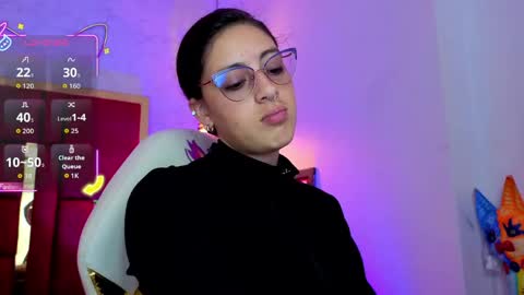 Snapshot of moon_winy chatting on 05-23-26, 11:25 Winy online show from 05-23-26, 11:25