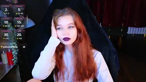 Snapshot of moonberry_yi chatting on 06-22-26, 03:25 VIPER online show from 06-22-26, 03:25