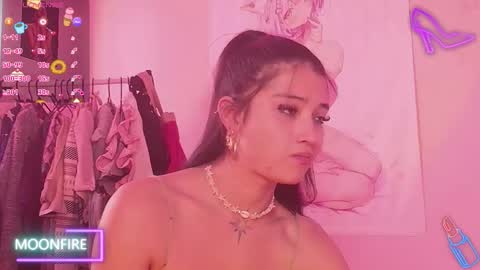 Snapshot of moonfiredance chatting on 10-29-25, 07:48 Nicky online show from 10-29-25, 07:48