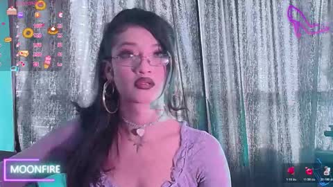 Snapshot of moonfiredance chatting on 11-07-25, 07:03 Nicky online show from 11-07-25, 07:03