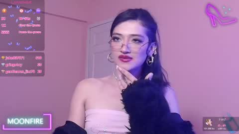 Snapshot of moonfiredance chatting on 11-21-25, 10:52 Nicky online show from 11-21-25, 10:52